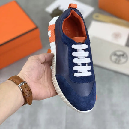 Sneakers Bouncing