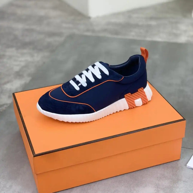 Sneakers Bouncing