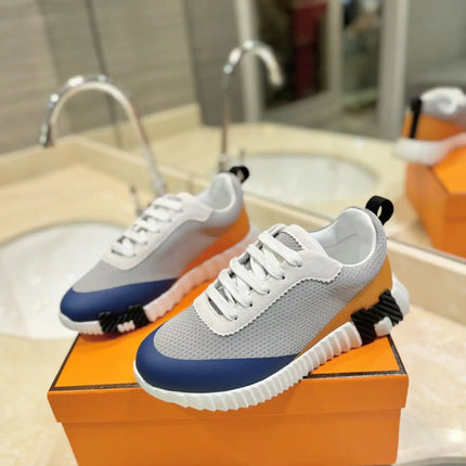 Sneakers Bouncing
