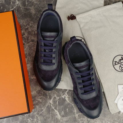 Sneakers Bouncing