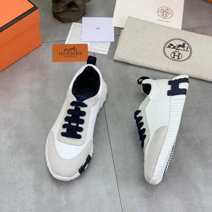 Sneakers Bouncing