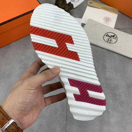 Sneakers Bouncing