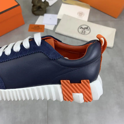 Sneakers Bouncing
