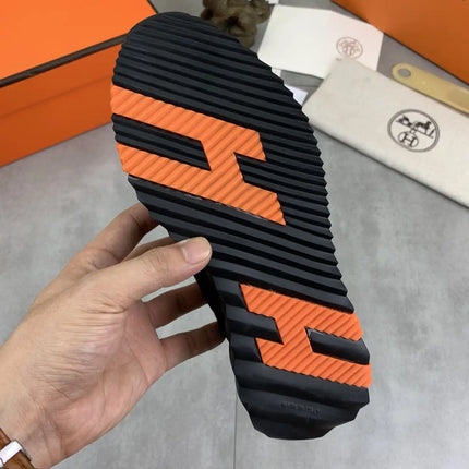 Sneakers Bouncing